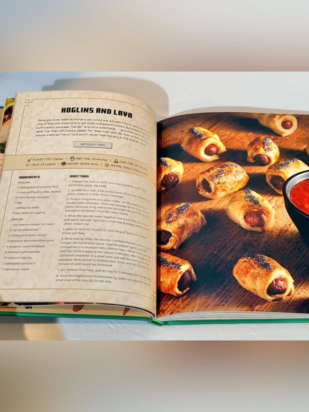 Minecraft Gather, Cook, Eat Official Cook Book Hardcover Brand New - Picture 4 of 4